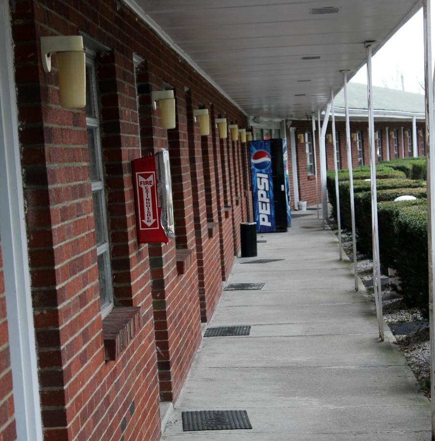 Windsor Motel New Windsor Exterior photo
